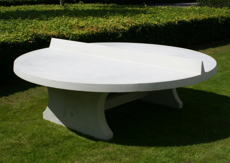 Betonnen pingpongtafel rond naturel