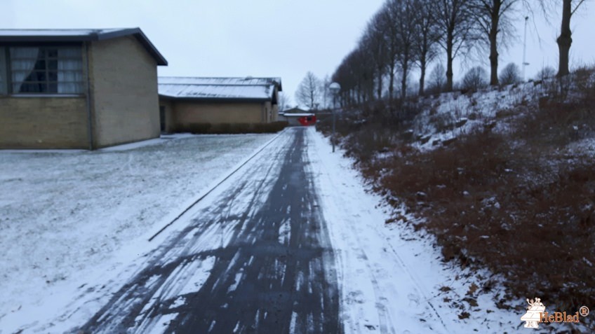 Sabro-Korsvejskolen fra / af  Rønde