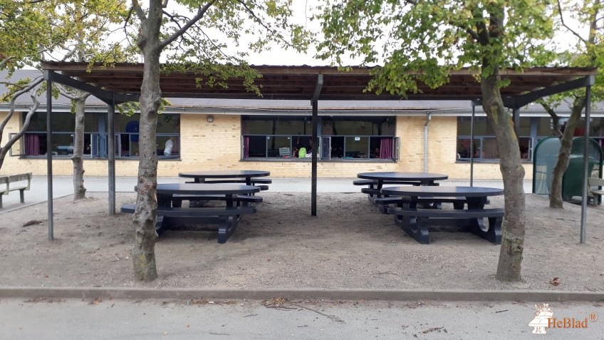 Skelgårdsskolen fra / af  Kastrup