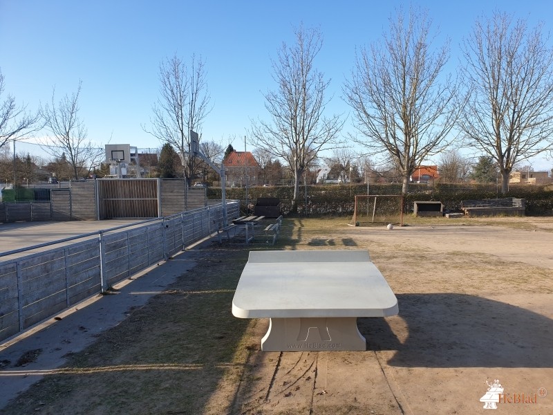 Rungsted Skole fra / af  Rungsted Kyst