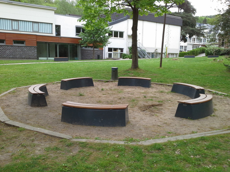 Luksus Oval Betonbænk Antracit