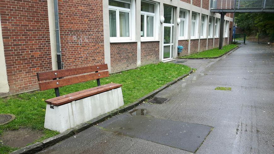 Luksus Betonbænk med Ryglæn