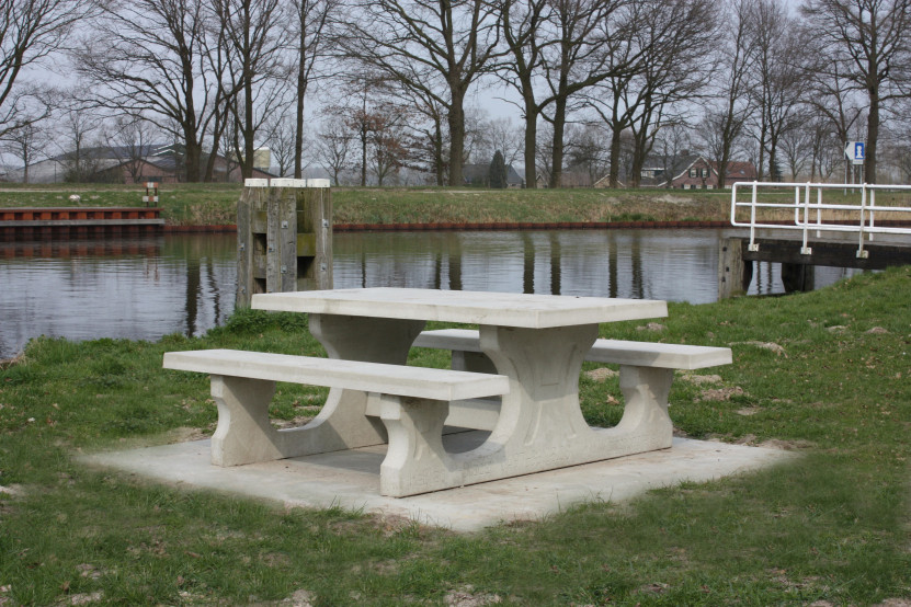 Standard Bordbænk