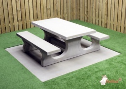 Standard bordbænk i rå beton