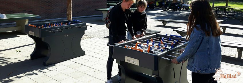 Bordtennisborde og bordbænke i beton til uderummet - HeBlad